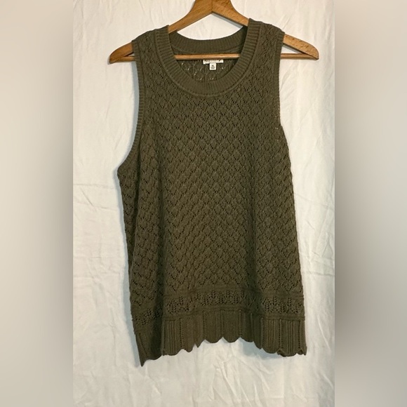 Wonderly Tops - Wonderly Women’s knit tank top size XL